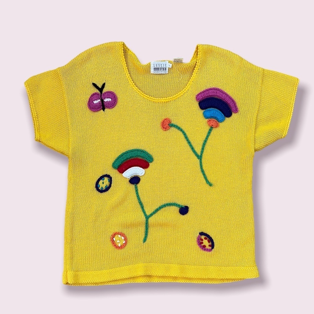 Vintage Leslie Fay Sportswear knit short sleeve top with funky appliqués